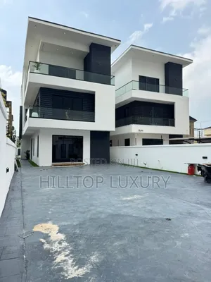 5bdrm Duplex in Igbo-efon for sale