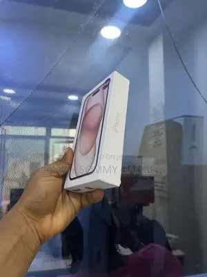 New Apple iPhone 15 128 GB Pink
