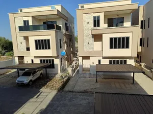 6bdrm Duplex in Zone 7 / Wuse for sale