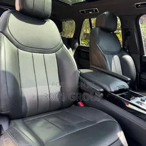 Land Rover Range Rover Vogue 2023 White