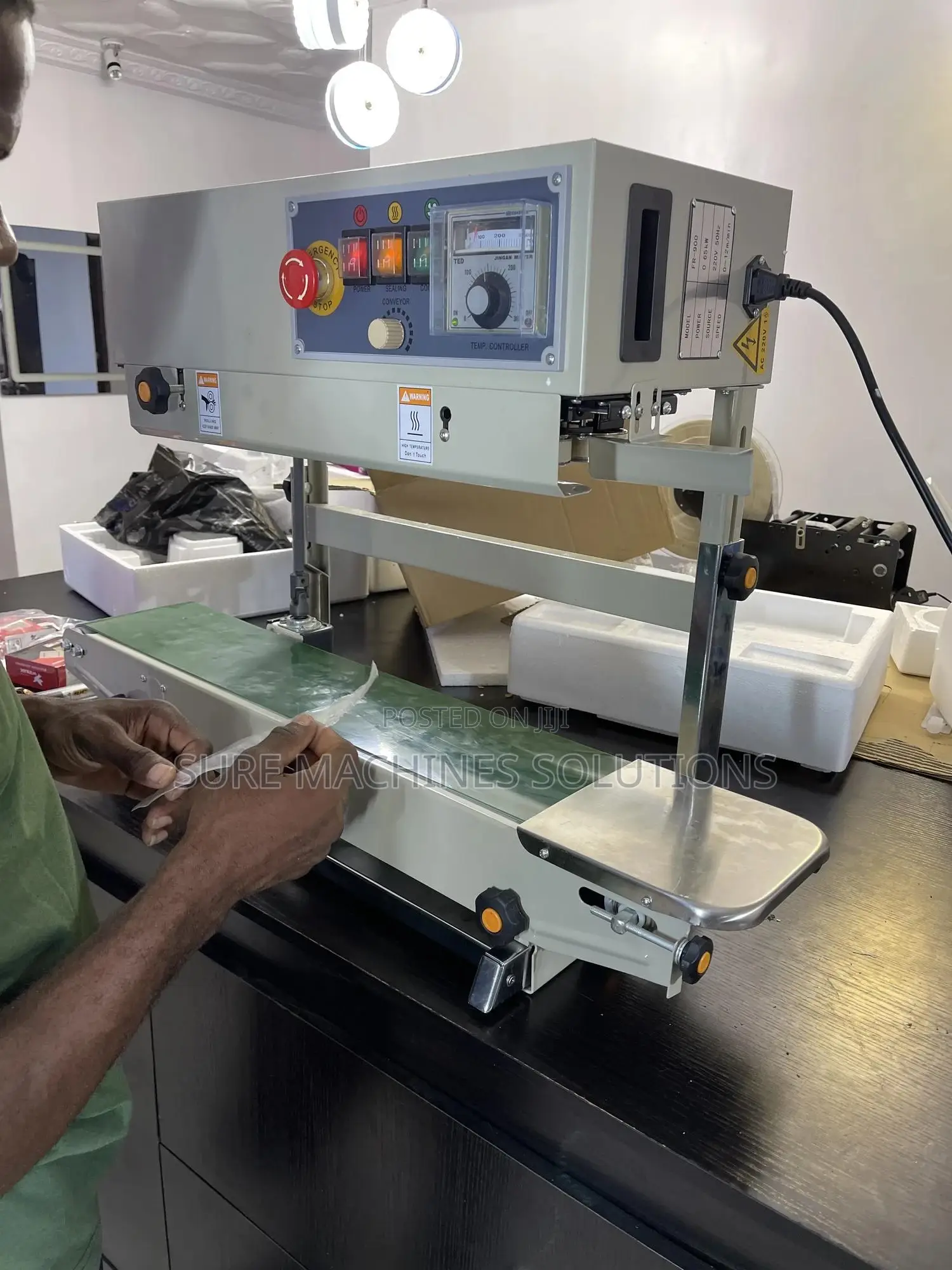 Continuous Band Sealing Machine