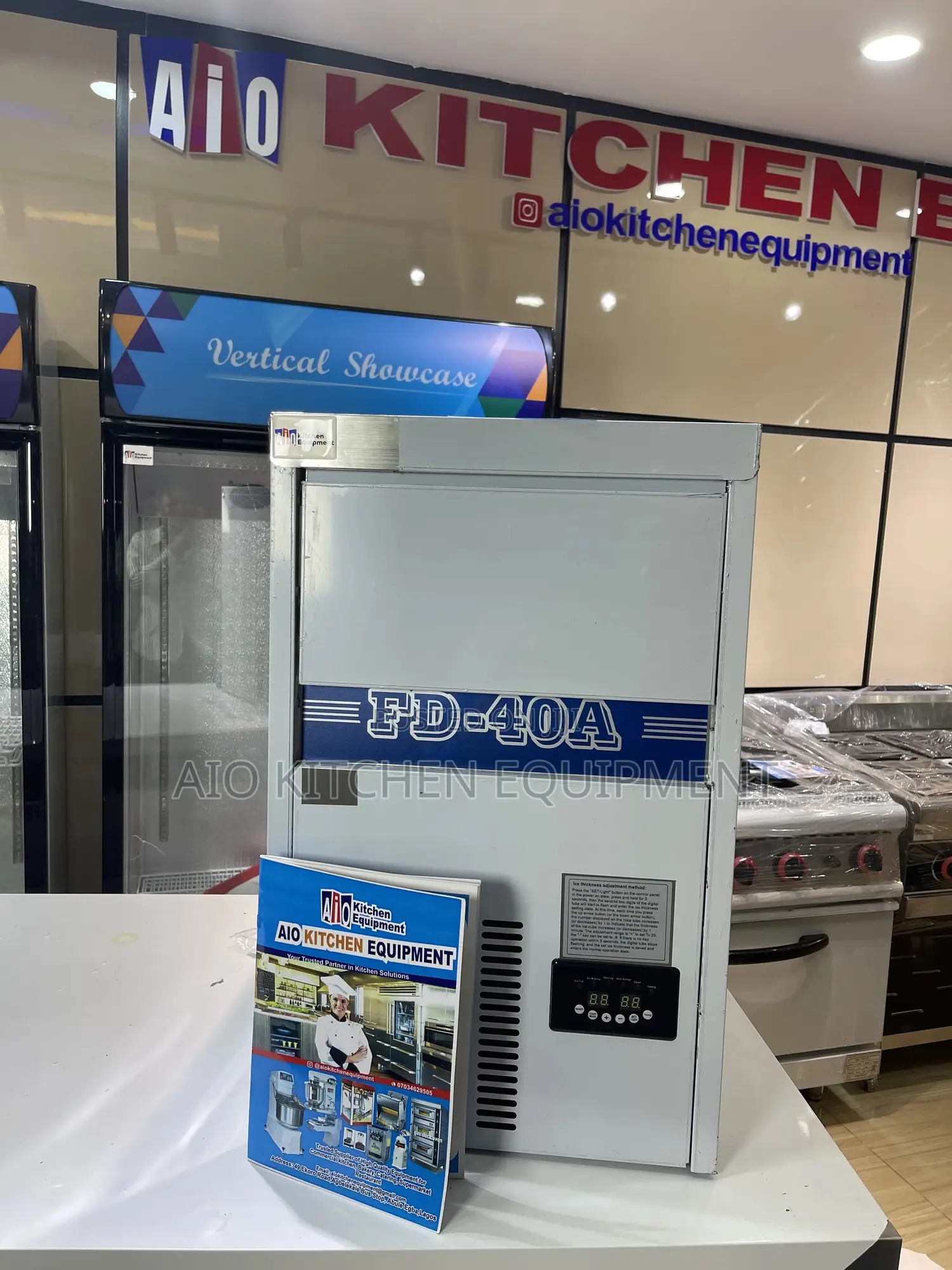 Ice Cube Maker or Machine 40 Cube