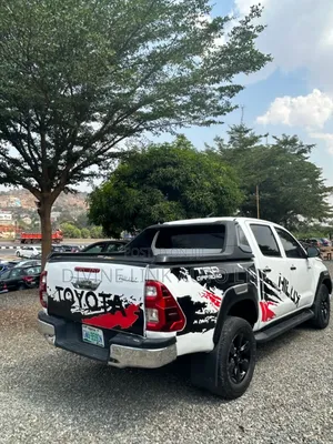 Body Type Hilux Adventure