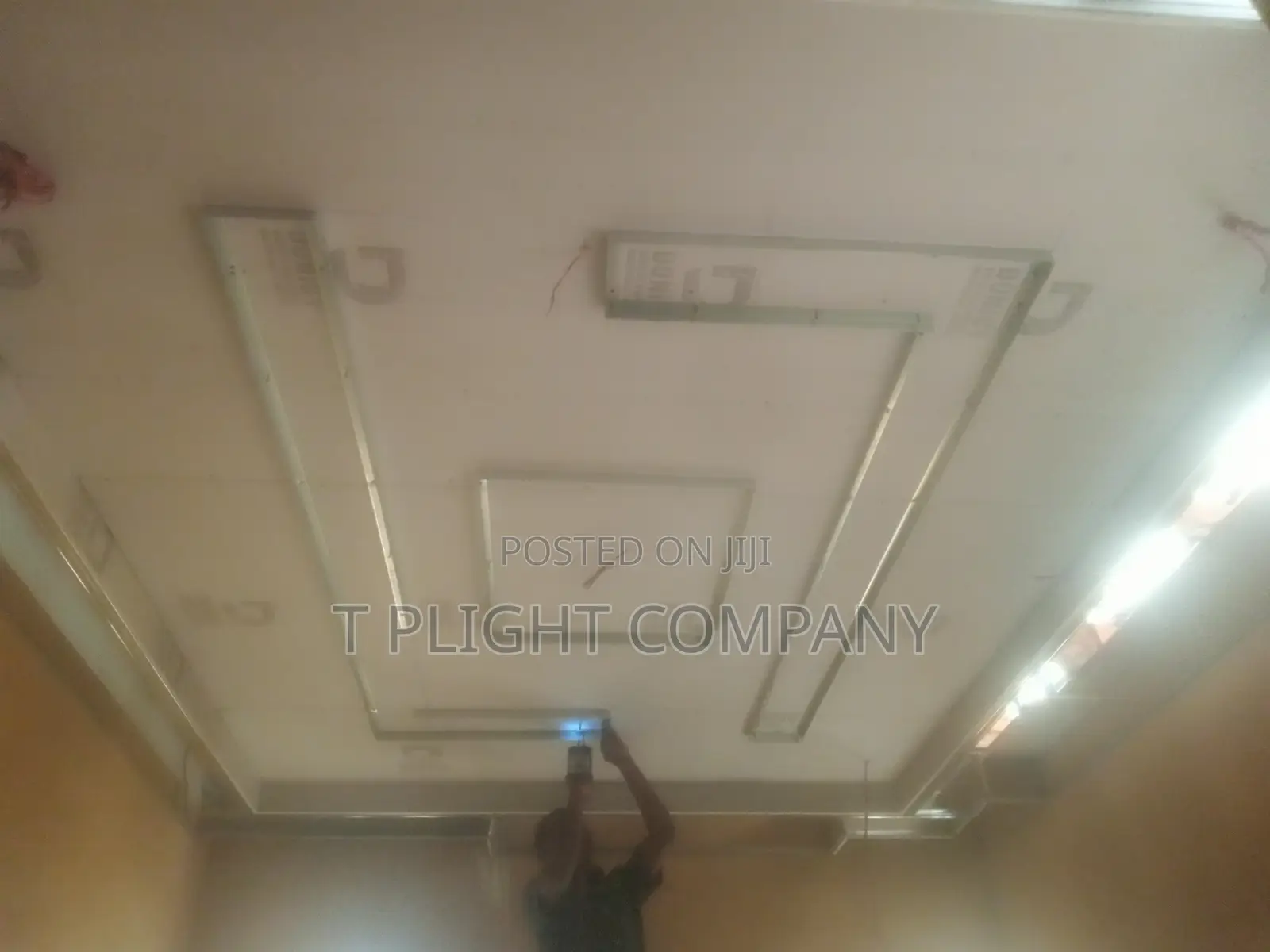 Gypsum Board Pop Installer