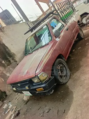 Toyota Hilux 1998 White
