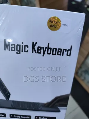 Powerlite Magic Keyboard M4 11"