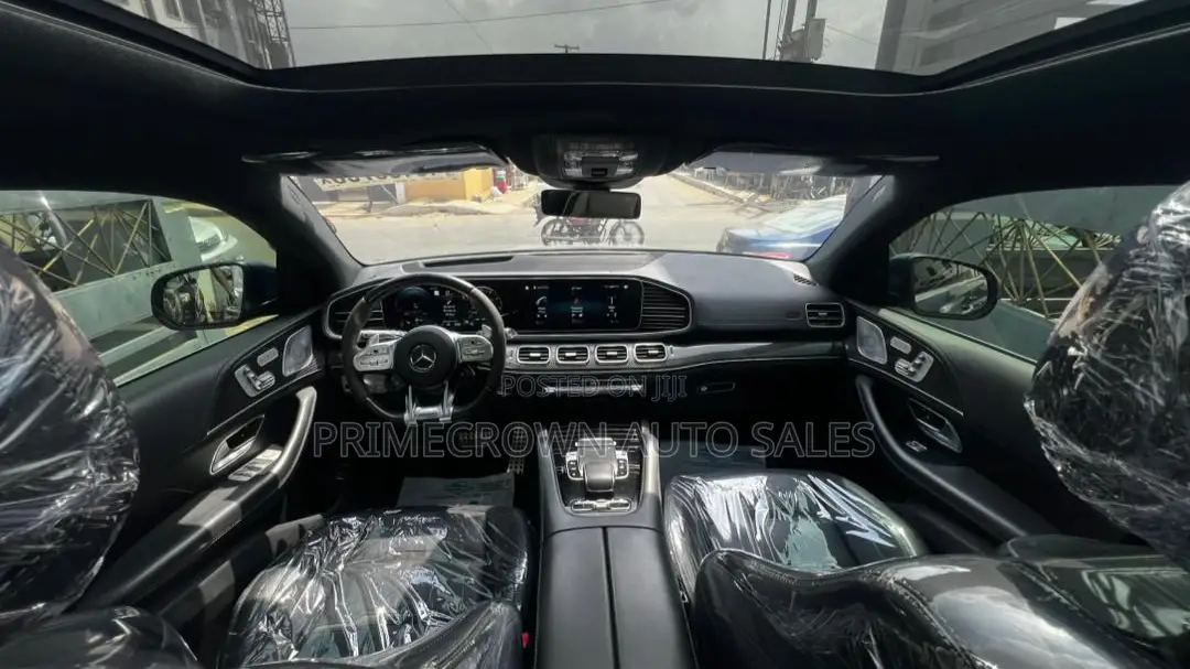 New Toyota Hilux 2025 Black