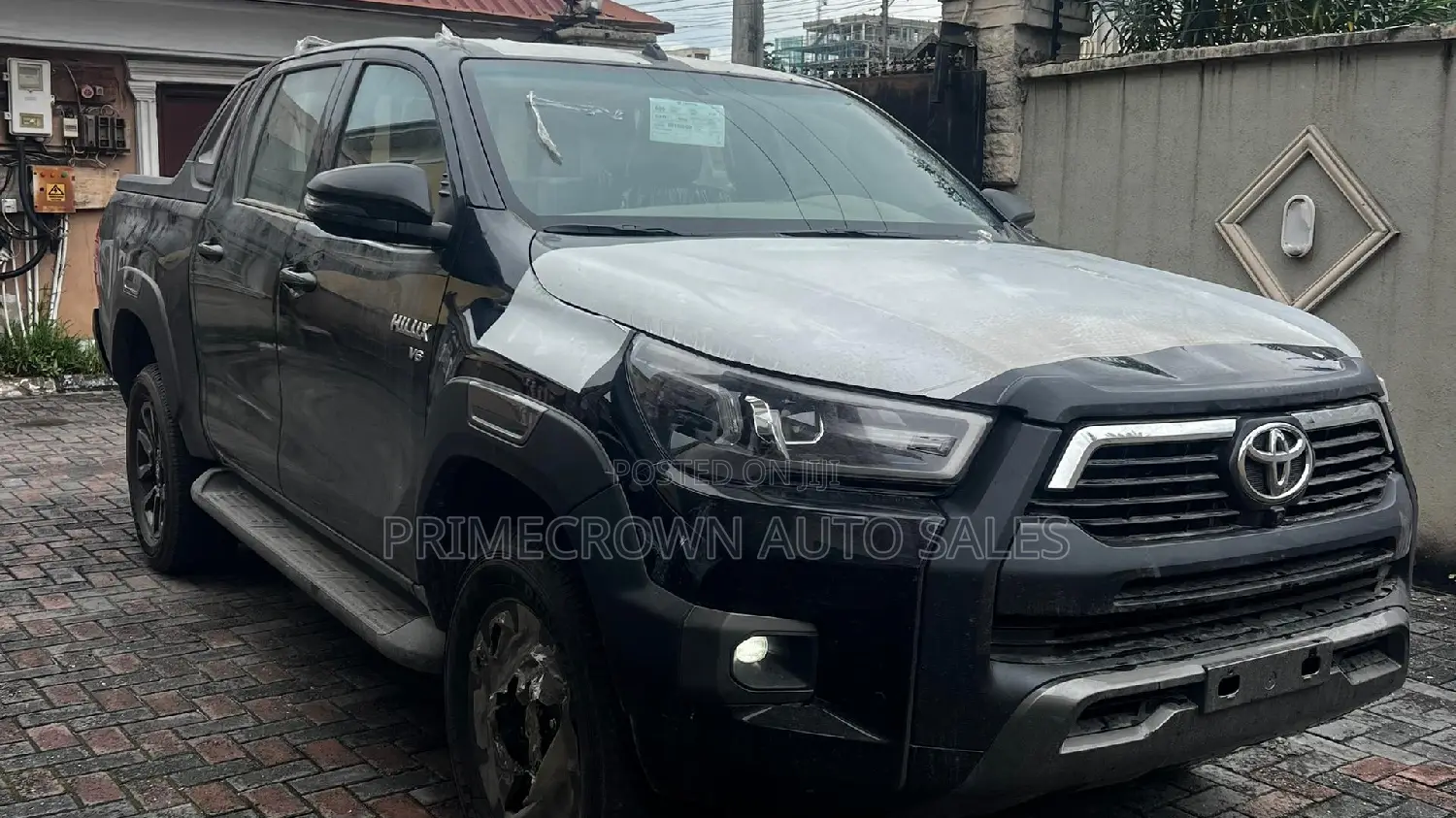 New Toyota Hilux 2025 Black