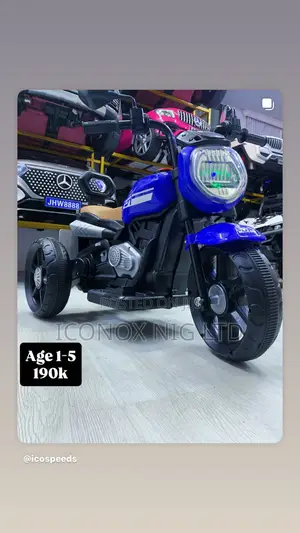 Blue Kids Tricycle With Bluetooth Speaker Age 1-5