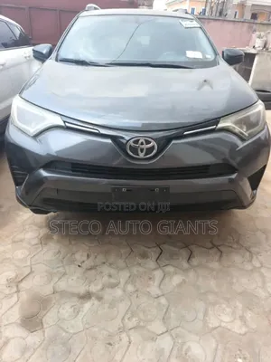 Toyota RAV4 2017 Gray