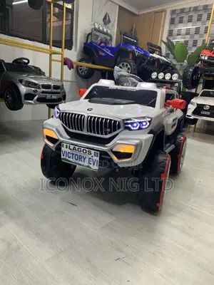 Children Eletric Jeep With Bluetooth and Remote Control for Age 1-8