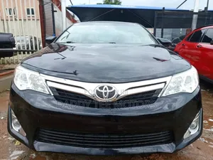 Toyota Camry XLE V6 4dr Sedan (3.5L 6cyl 6A) 2012 Black