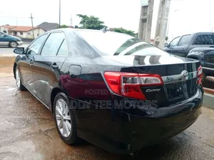 Toyota Camry XLE V6 4dr Sedan (3.5L 6cyl 6A) 2012 Black