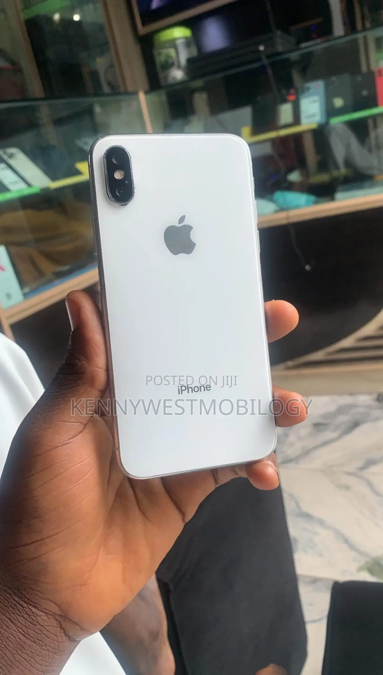 Apple iPhone X 64 GB White
