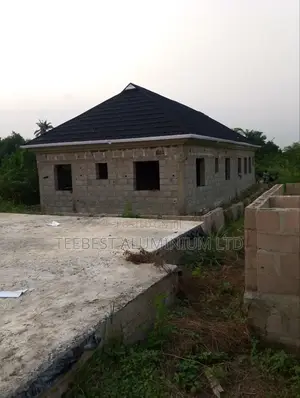 Stone Tiles Parapet Roof