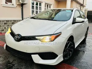 Toyota Corolla 2018 White