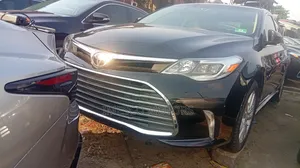 Toyota Avalon XLE 4dr Sedan (3.5L 6cyl 6A) 2014 Gray