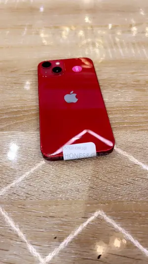 Apple iPhone 13 128 GB Red
