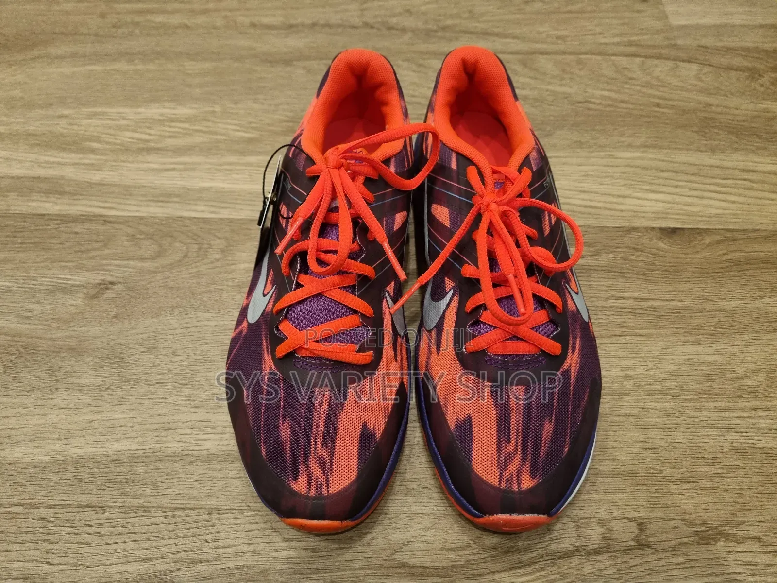 Nike Flywire Sneakers