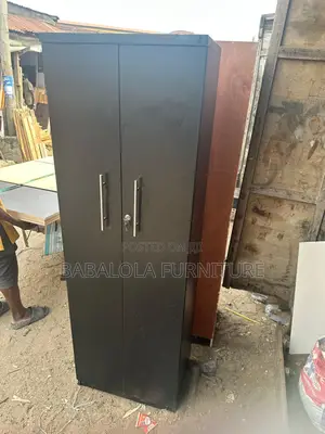 Mini Wardrobe