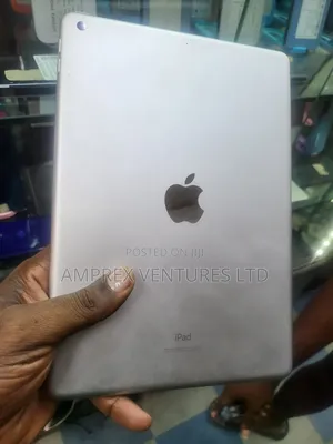 Apple iPad 10.2 (2020) 32 GB Silver