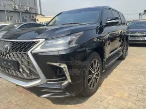Lexus LX 570 2010 Black