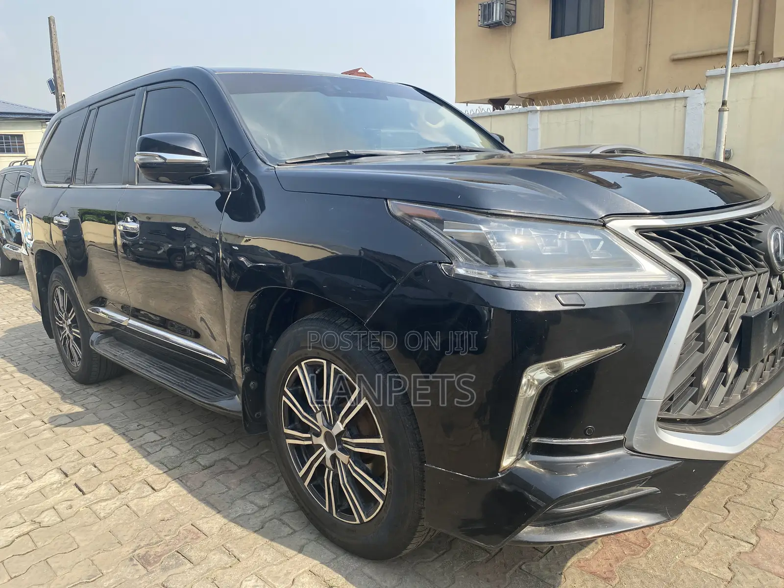 Lexus LX 570 2010 Black