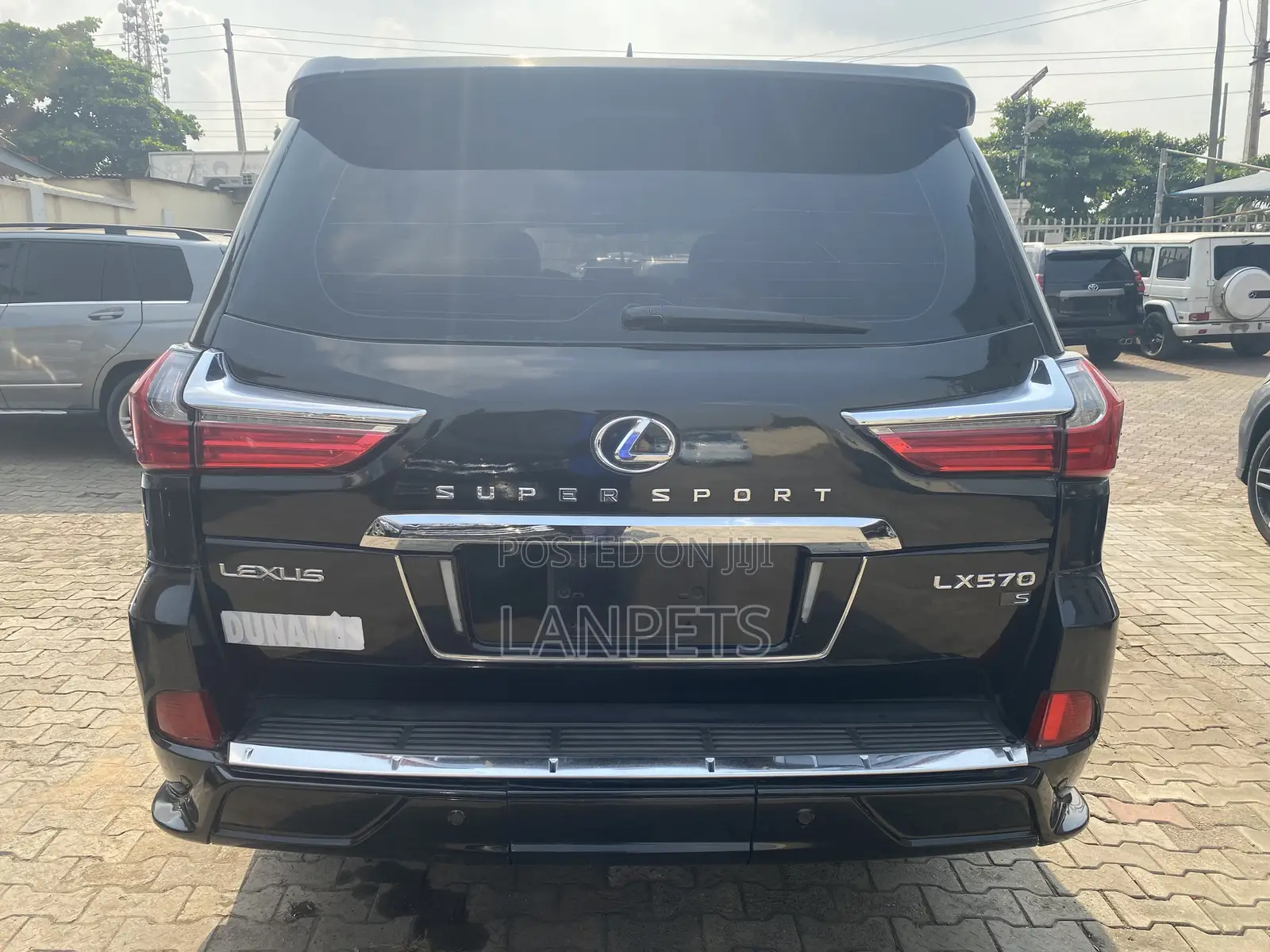 Lexus LX 570 2010 Black
