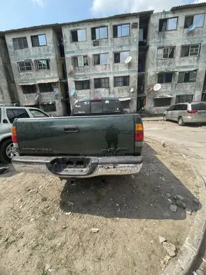 Toyota Tundra 2005 Green
