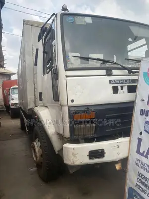 Ashok Leyland 1718