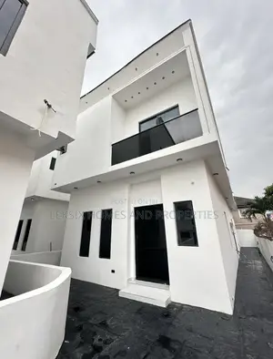 4bdrm Duplex in A Well Secured Call, Off Lekki-Epe Expressway for sale