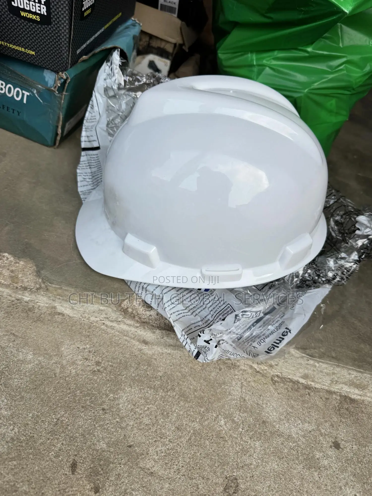 V Guide Helmet