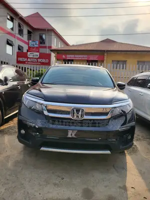 Honda Pilot Touring 7 Passenger AWD 2020 Black