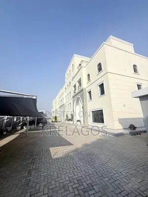 4bdrm Duplex in Lekki Phase 1 for sale