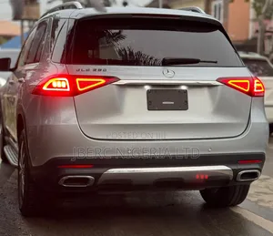 Mercedes-Benz GLE-Class 2022 Silver