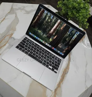 Laptop Apple MacBook Pro 2020 8GB Intel Core I5 SSD 256GB