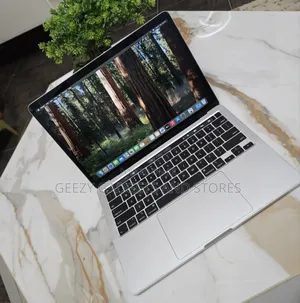 Laptop Apple MacBook Pro 2020 8GB Intel Core I5 SSD 256GB