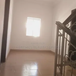 3bdrm Apartment in Agungi for rent