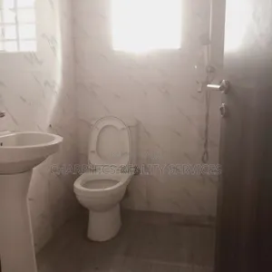 3bdrm Apartment in Agungi for rent