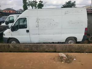 Peugeot Boxer 2000 White