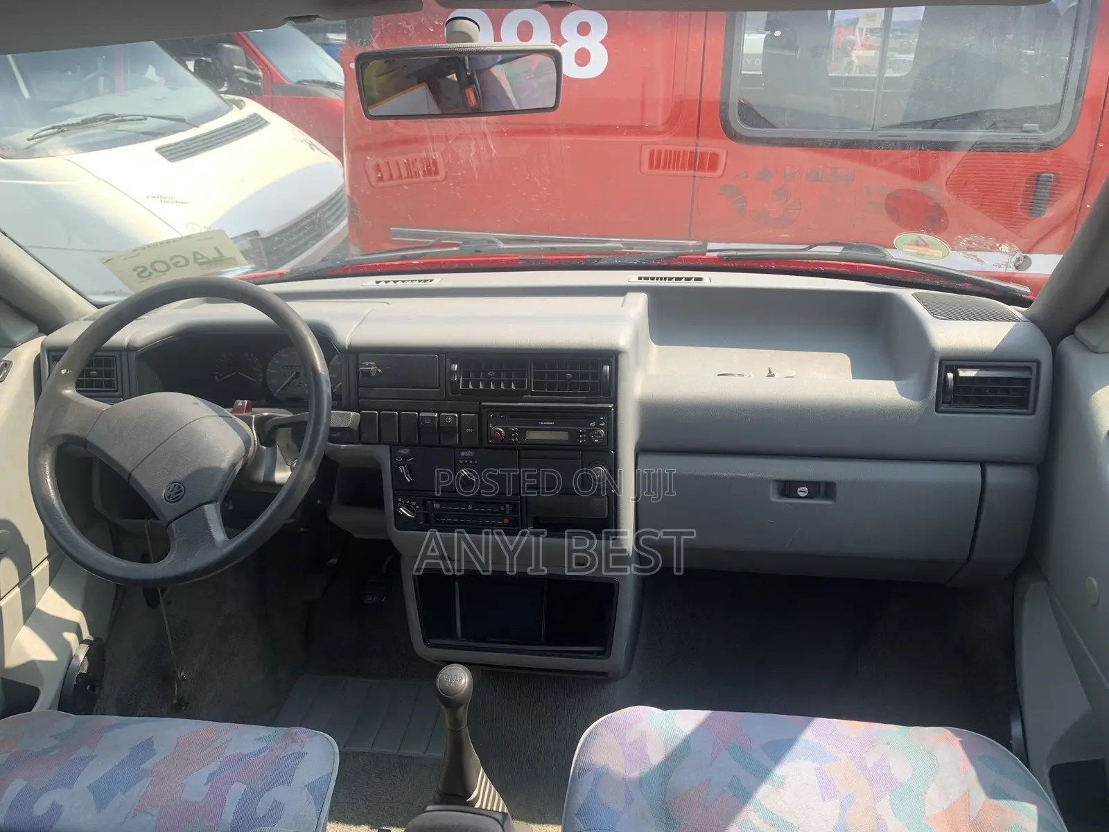 Volkswagen Transporter 2000 Red