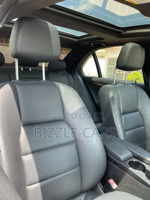 Mercedes-Benz C300 Sport 4Matic Sedan AWD (3.0L 6cyl 7A) 2011 Gray