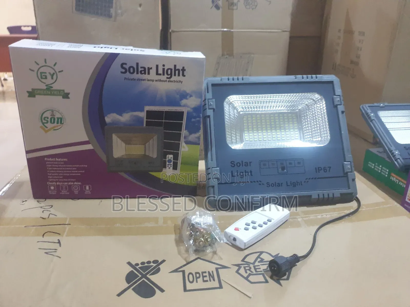 200w Solar Floodlight With Remote Controller Ac Accessories