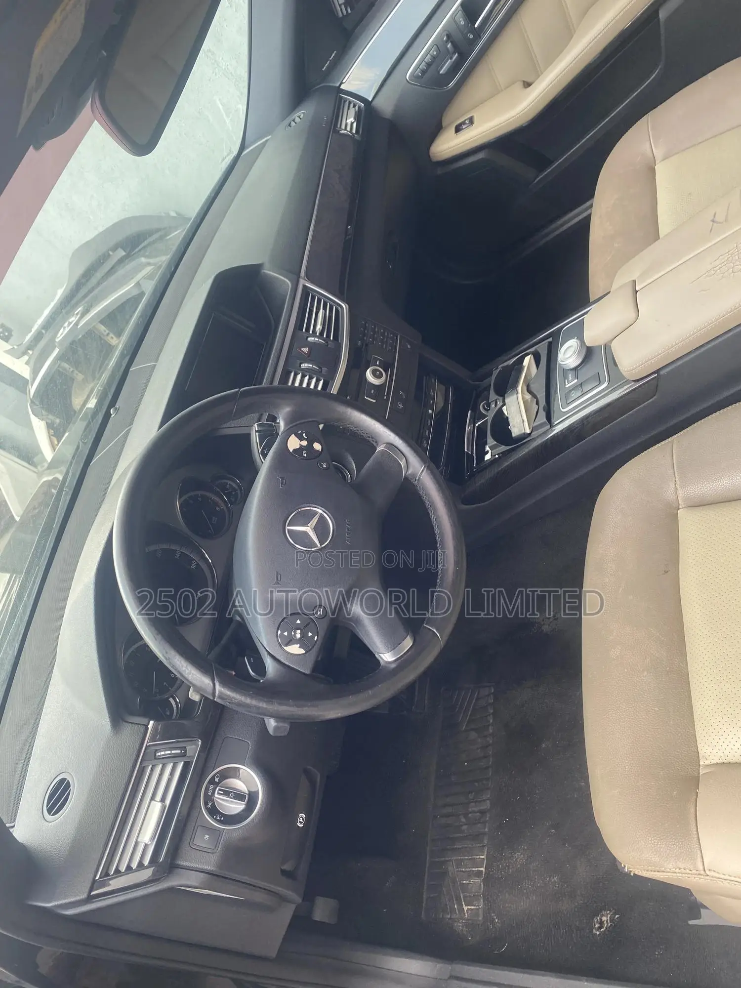 Mercedes-Benz E350 2012 Black