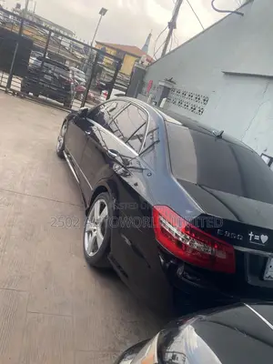 Mercedes-Benz E350 2012 Black