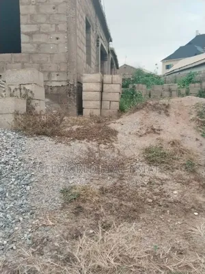 2bdrm Block of Flats in Alegongo Akobo for sale