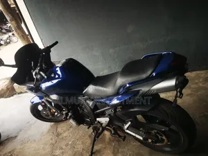 Yamaha FZ6 2010 Blue