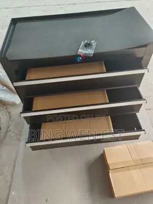 5 Drawer Tools Chest Set