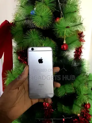 Apple iPhone 6s 32 GB Gray