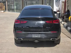 Mercedes-Benz GLE-Class 2022 Black
